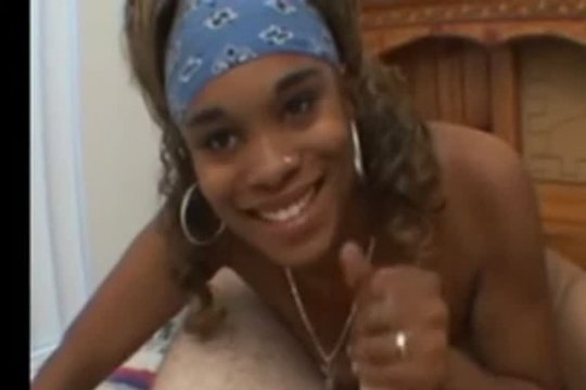 Притащил домой мулатку