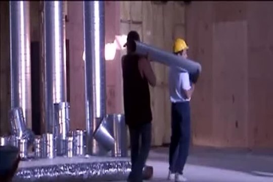 Парни оттянулись после работы