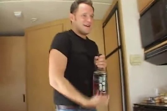 Снять красотку было легко