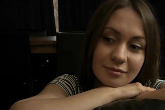 Помощница по хозяйству хорошо делает свою работу