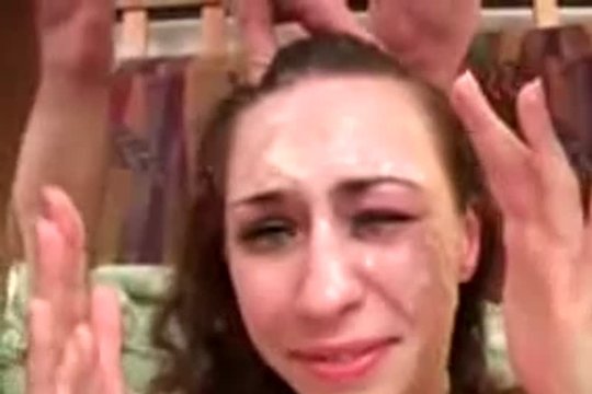 Хуем по лбу! Ну или двумя хуями в данном случае.