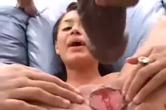 Простой черный вояка вернулся с самой простой войны.